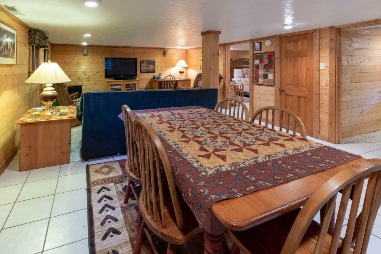 3 Bed 2 Bath Vacation Home In บรายซันซิตี ภายนอก รูปภาพ